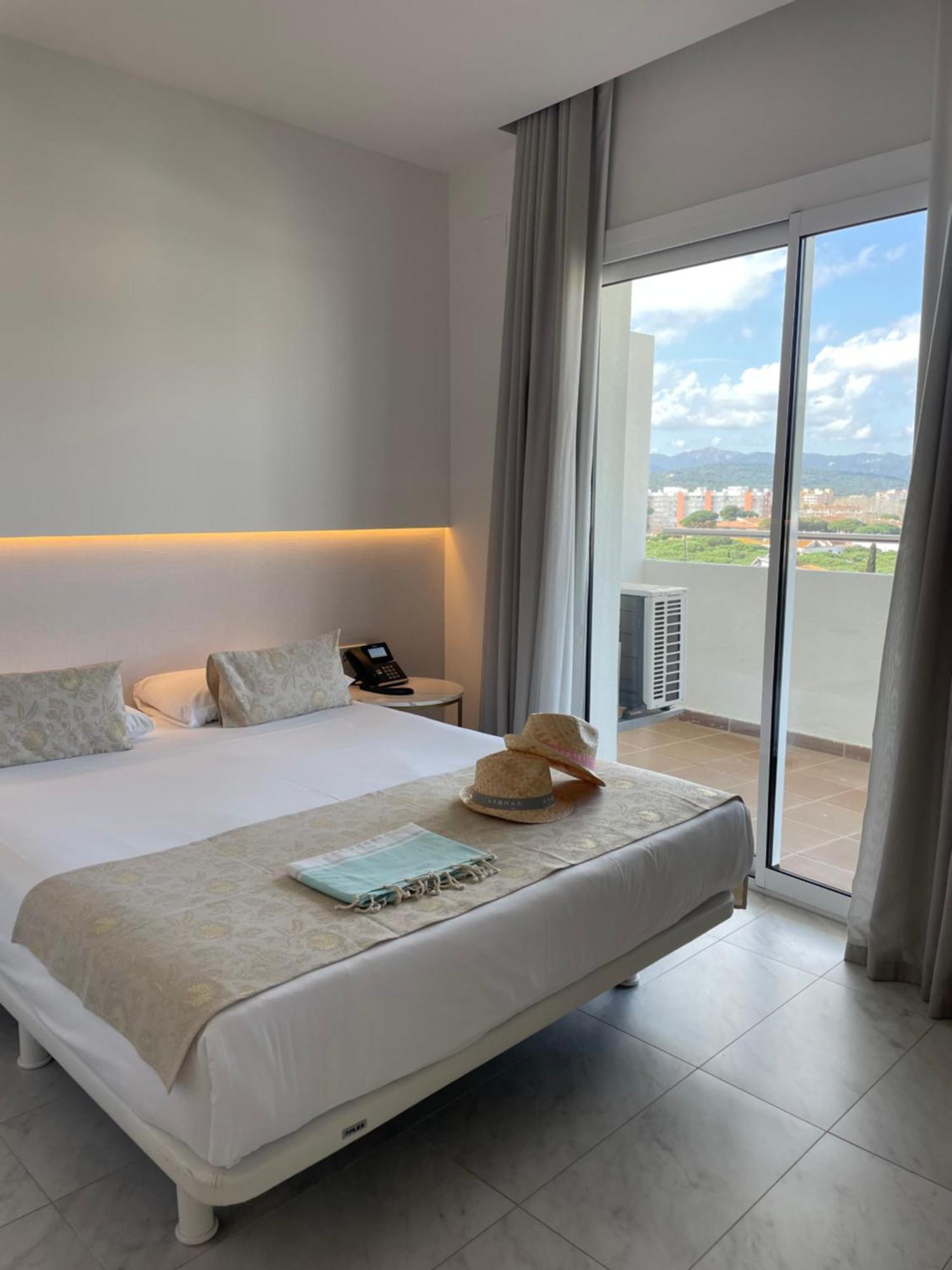 Hotel Aromar Platja d'Aro Bagian luar foto